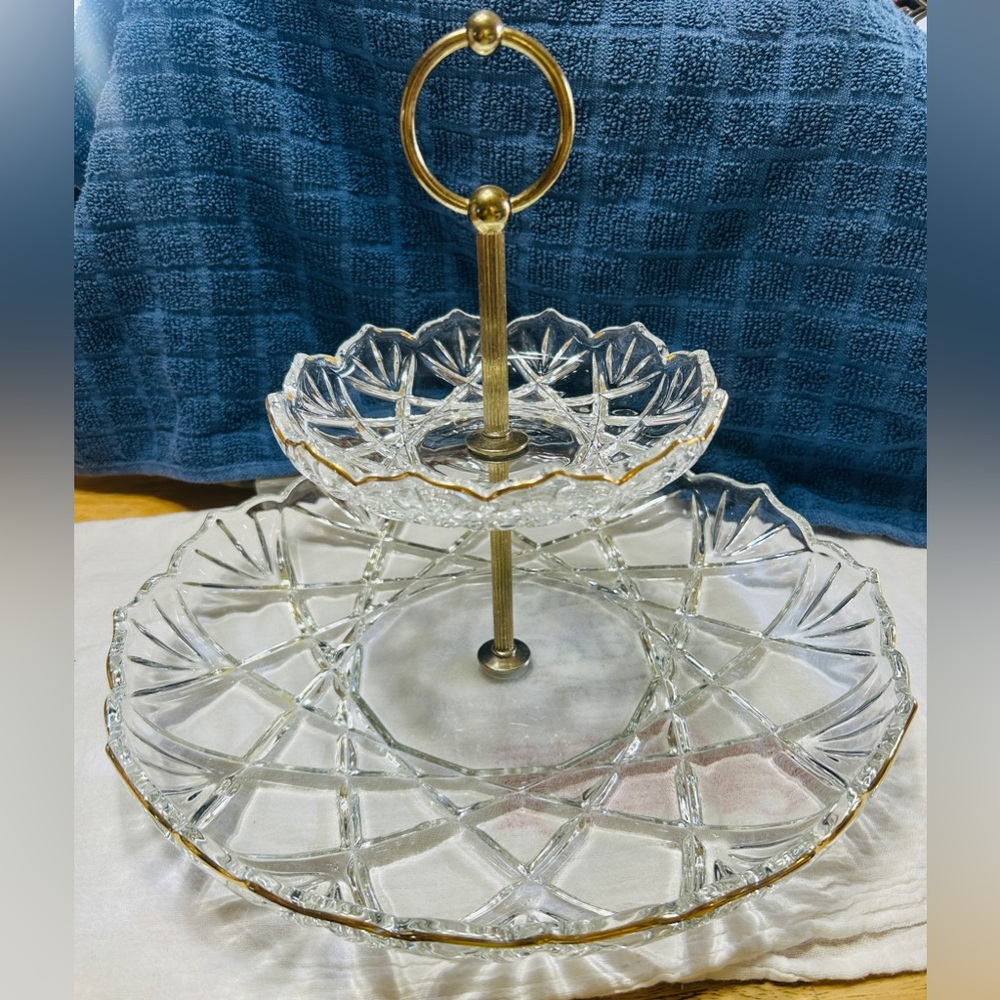 Mikasa Crystal 2 tiered serving dish with real gold trim. Excellent condition.